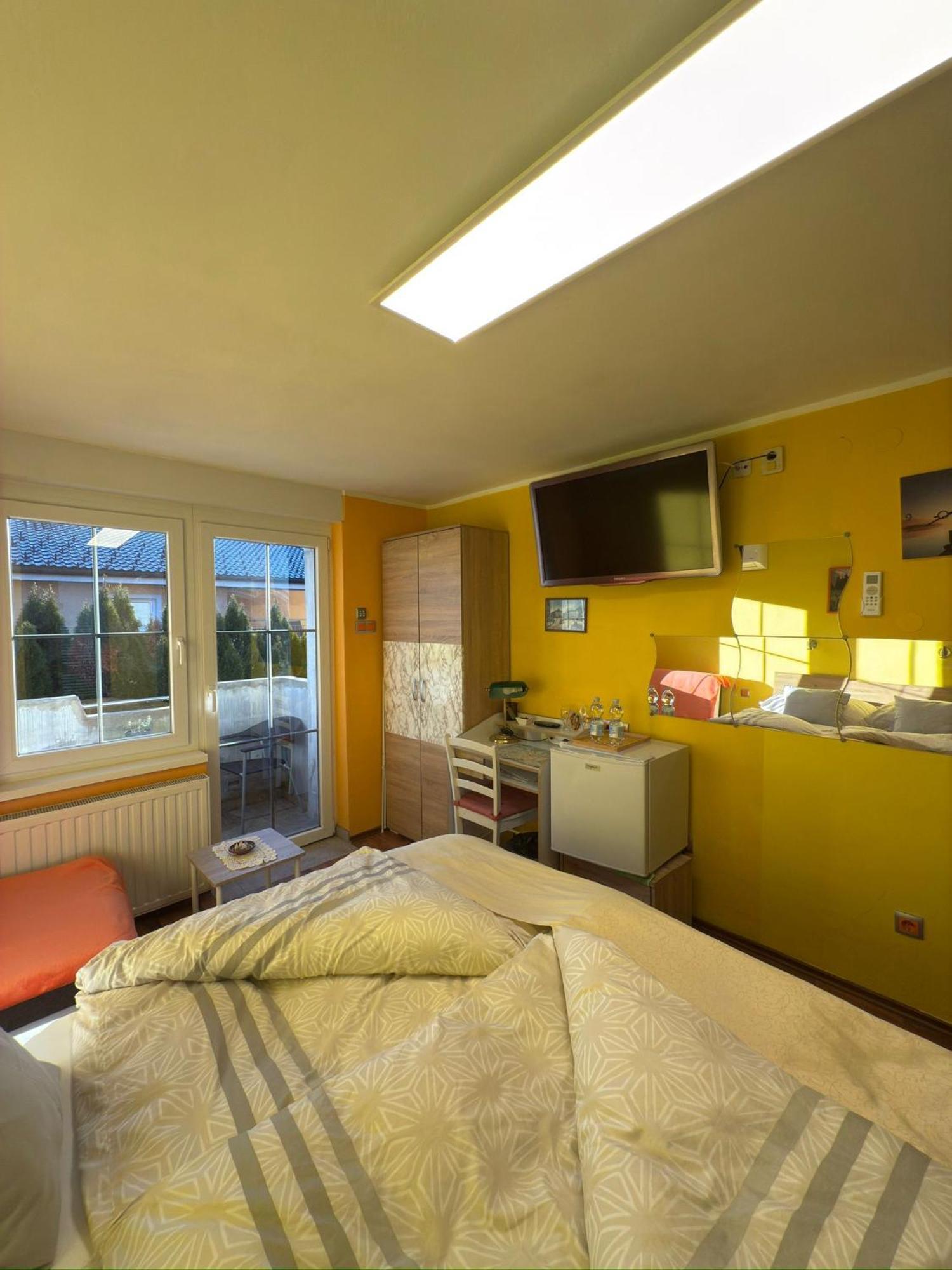 Sobe-Apartma Maribor Exterior photo